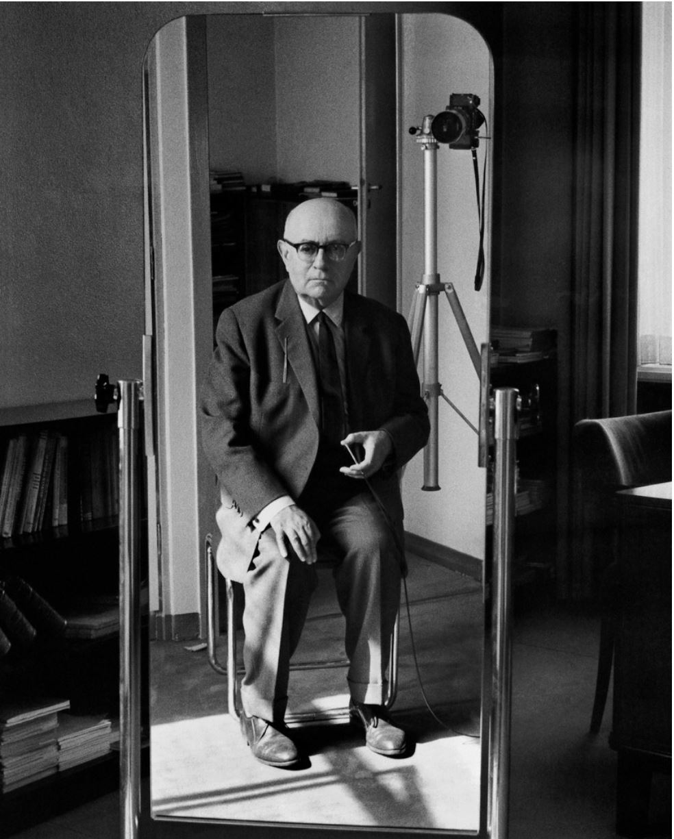 Theodor W. Adorno, fotografiert von Stefan Moses, n.d.